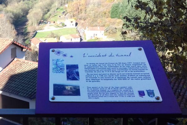 pupitre-plaque-de-rue_le-Crozet-3.jpg pupitre-plaque-de-rue_le-Crozet-3.jpg